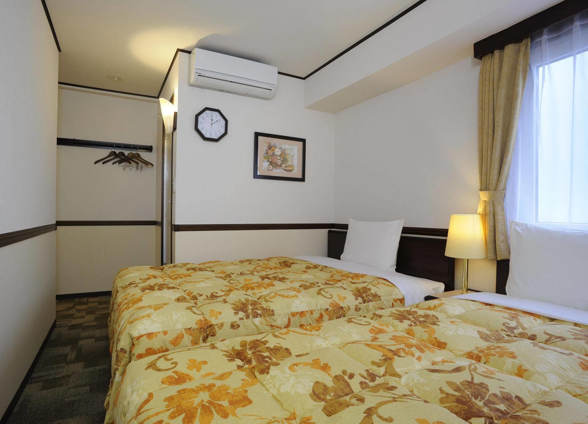 Toyoko Inn Shonan Hiratsuka Eki Kita Guchi No 2 Esterno foto