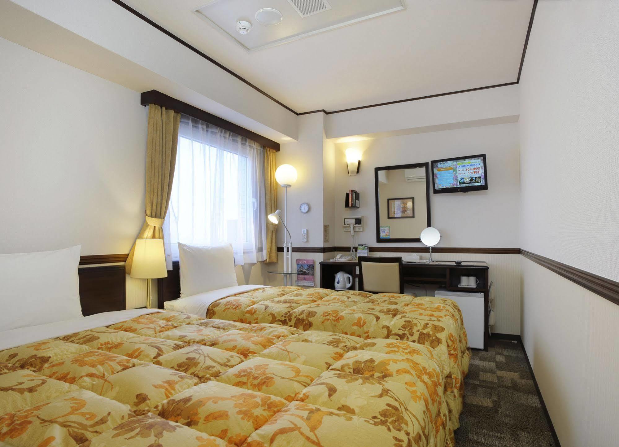 Toyoko Inn Shonan Hiratsuka Eki Kita Guchi No 2 Esterno foto