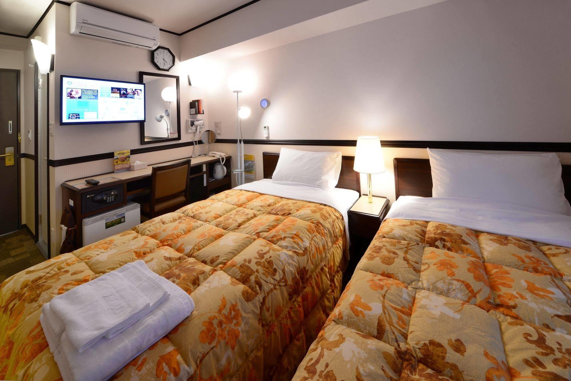 Toyoko Inn Shonan Hiratsuka Eki Kita Guchi No 2 Esterno foto