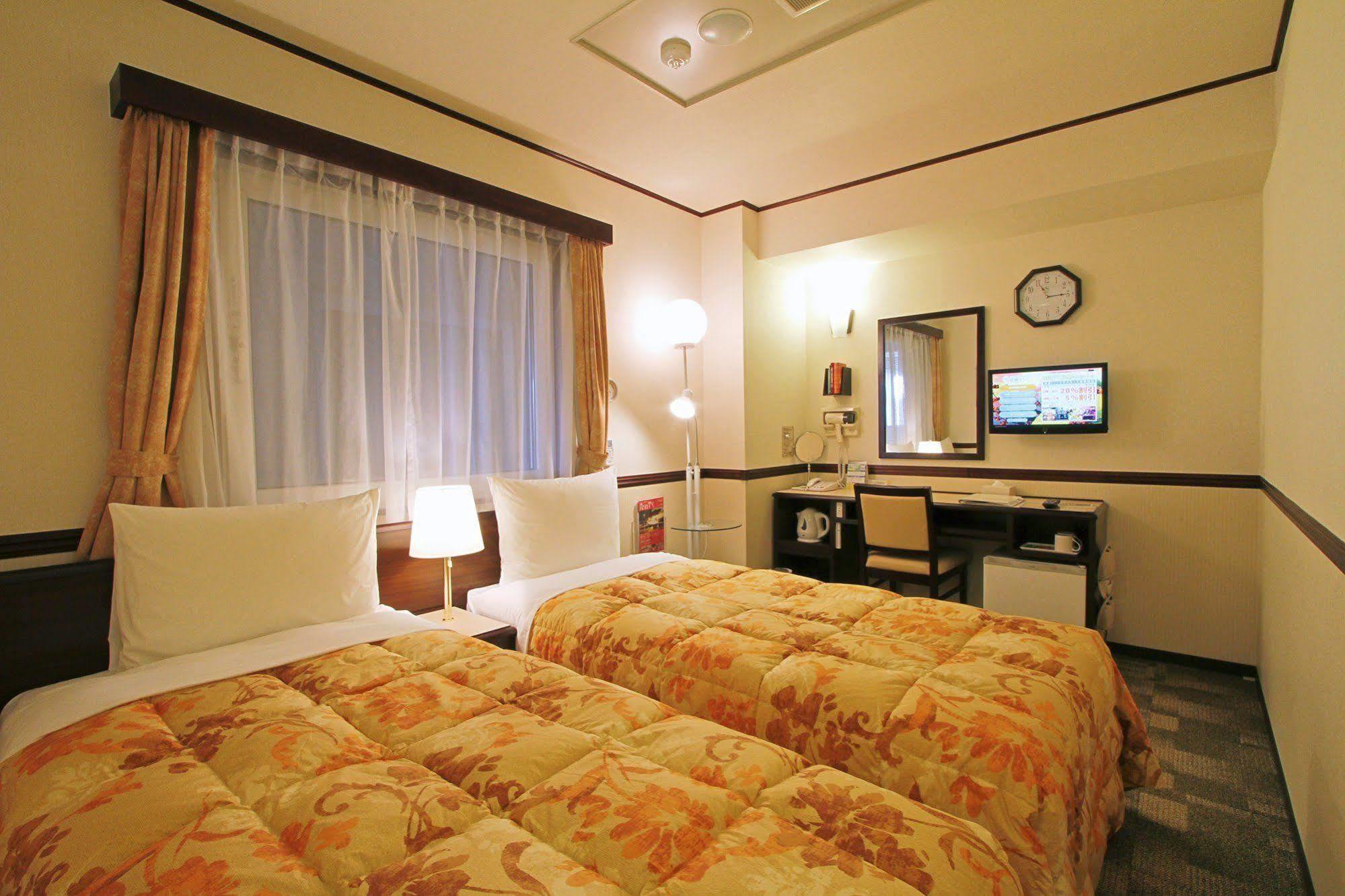 Toyoko Inn Shonan Hiratsuka Eki Kita Guchi No 2 Esterno foto